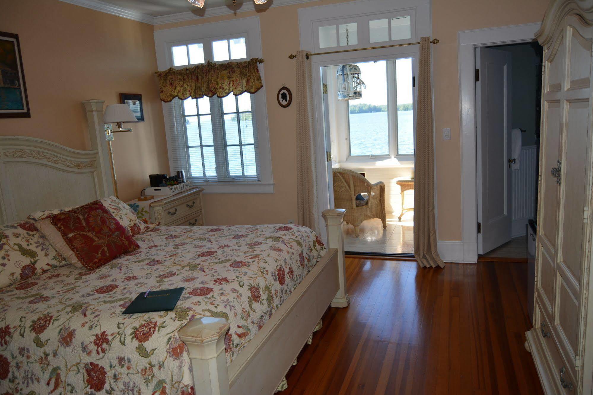 Lake George Boathouse Waterfront Lodging Bolton Landing Zewnętrze zdjęcie